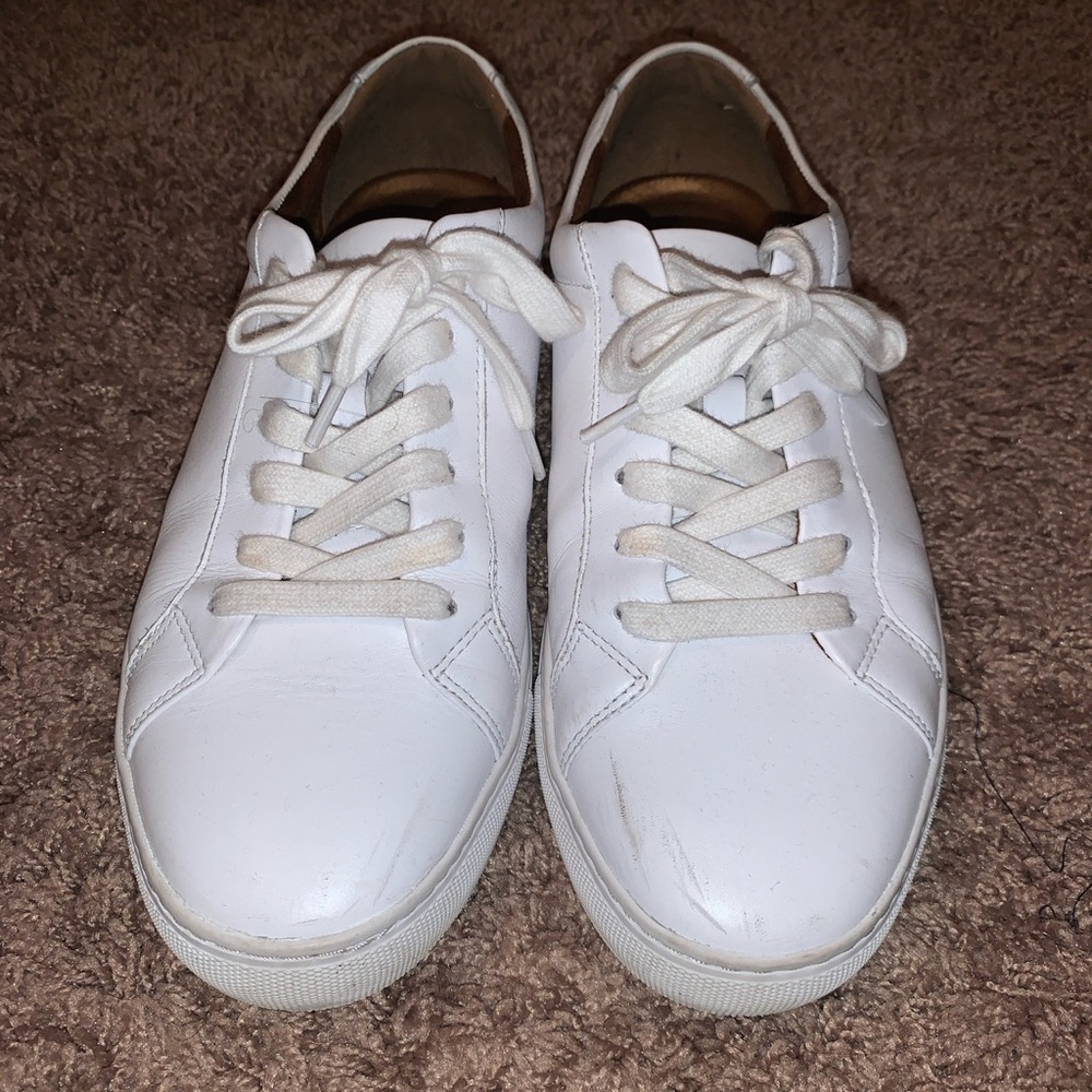 New republic Kurt white sneakers size 9!